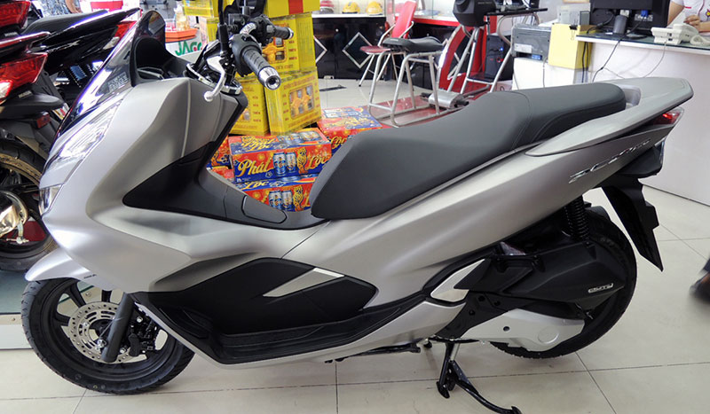 Honda PCX150 2018 đến Sài Gòn, đội giá nhẹ